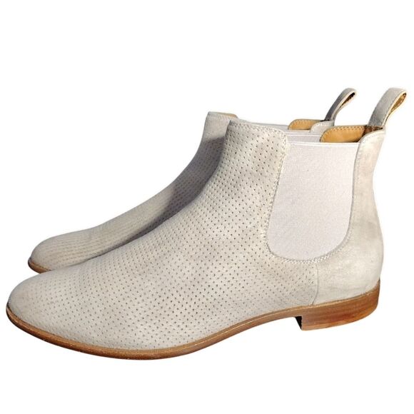 M. Gemi 'The Amico' Perforated Suede Chelsea Boot in Light Gray,Size 37.5 / 7 US - Picture 1 of 8